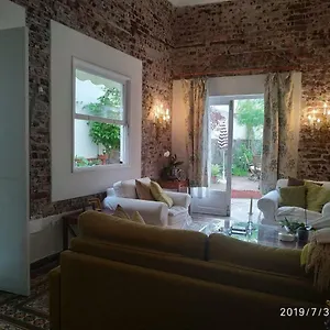 https://benavides-5.adeje-hotels.com